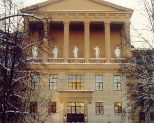 ВУЗ гуманитарный МГХПУ им. Строганова